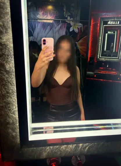 Agnes, 18