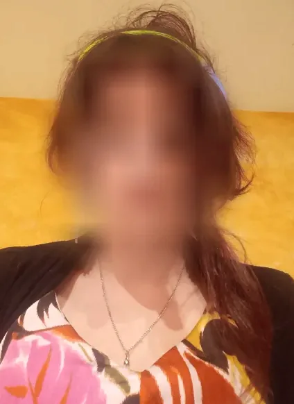 Alma, 35