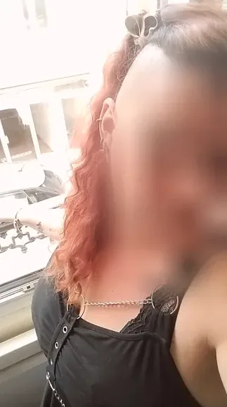 Amalie, 35