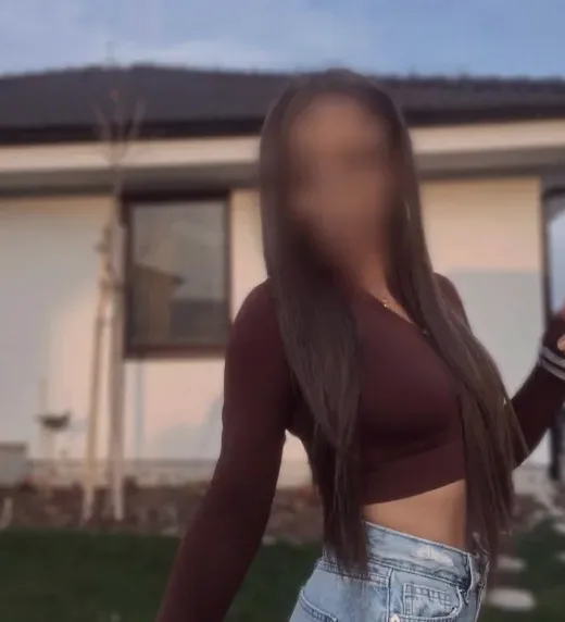 Amanda, 32