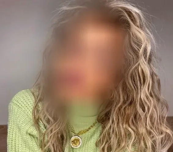 Anne, 35