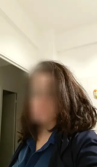 Caroline, 39