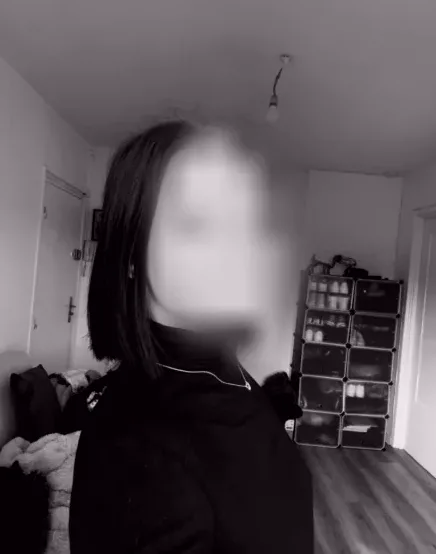 Ellen, 18