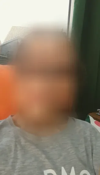 Ellen, 27