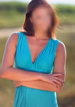 Emilie, 36