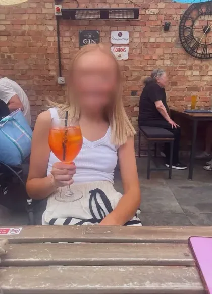 Frederikke, 26