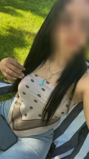 Frederikke, 25