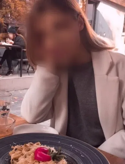 Lejla, 37