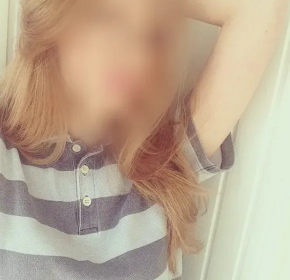 Maja, 27
