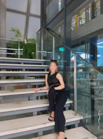 Maria, 23