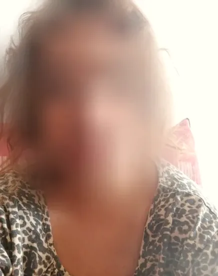 Sofia, 39