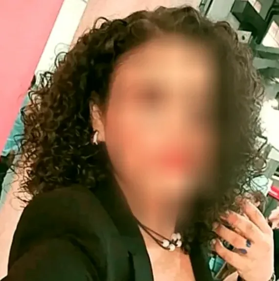 Winnie, 35
