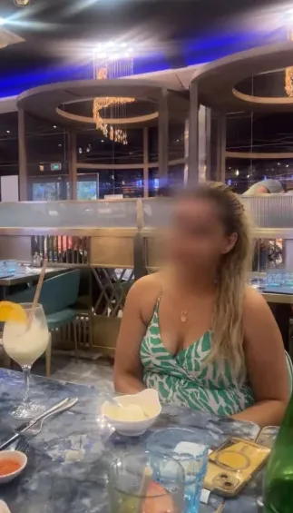 Zeynep, 40